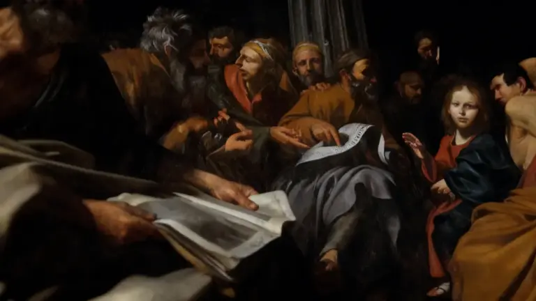 Dipinto antico con figure riunite in un ambiente scuro, tra cui un bambino in primo piano